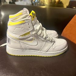 Air Jordan 1 Retro High OG 'First Class Flight' size 6y women’s 7.5