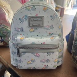 Brand New Lounge Fly Bags