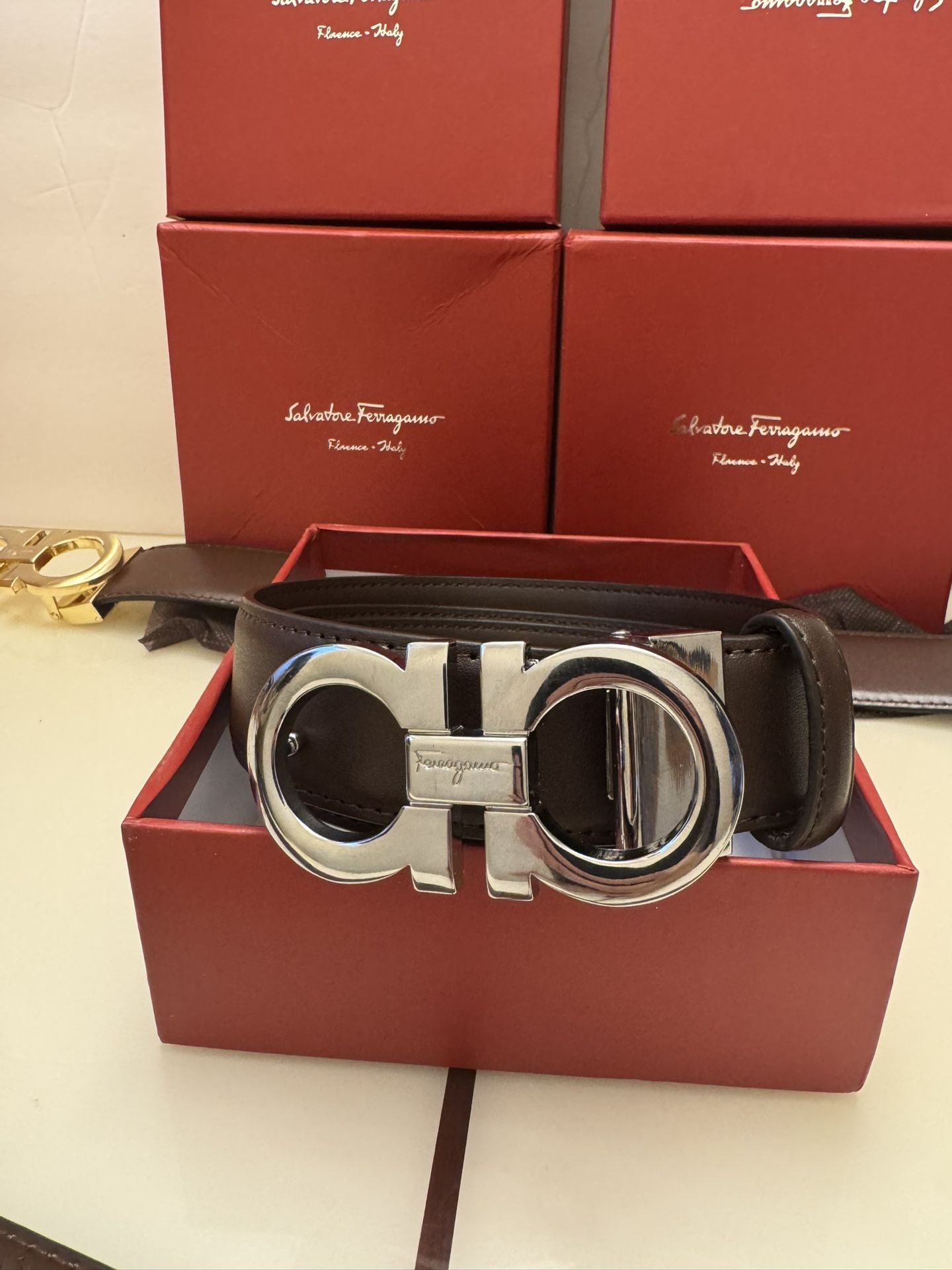 FERRAGAMO Men's Reversible Leather Gancini Belt