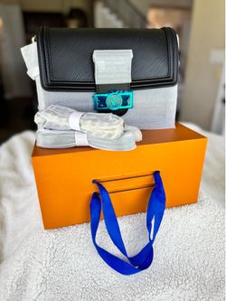 PERFECT GRADUATION GIFT- Dauphine MM Epi Leather Bag(Black)-BRAND NEW