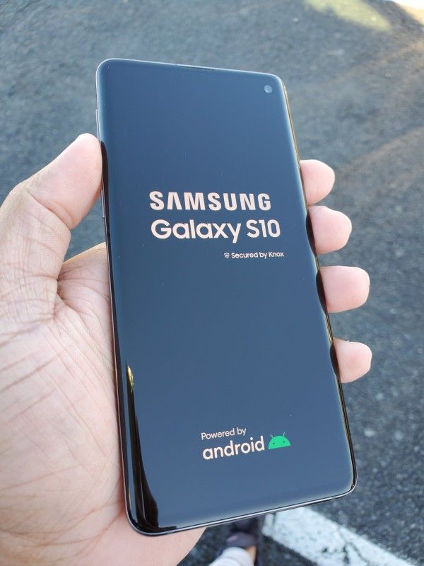 Samsung Galaxy S10 , Unlocked for all Company Carrier , Excellent Condition Like New