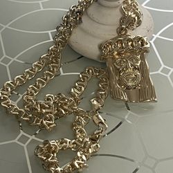 Jesus Gold Plated Pendant With Chain Necklace 24” 7mm