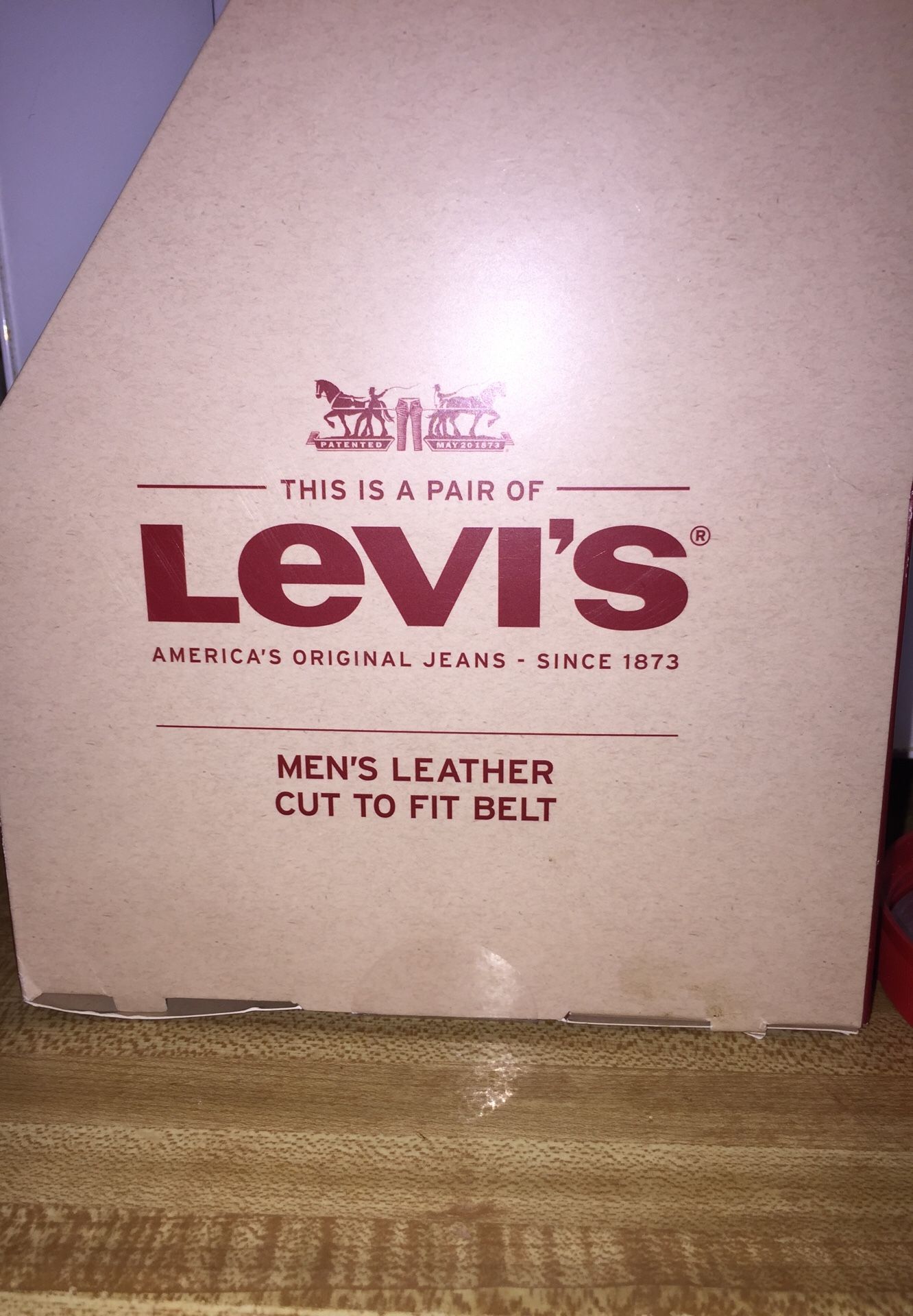 Brand new Levi’s men’s leather belt cut to fit size 32-42