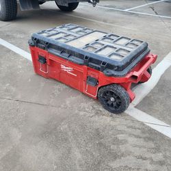Milwaukee PACK OUT Storage Tool Box