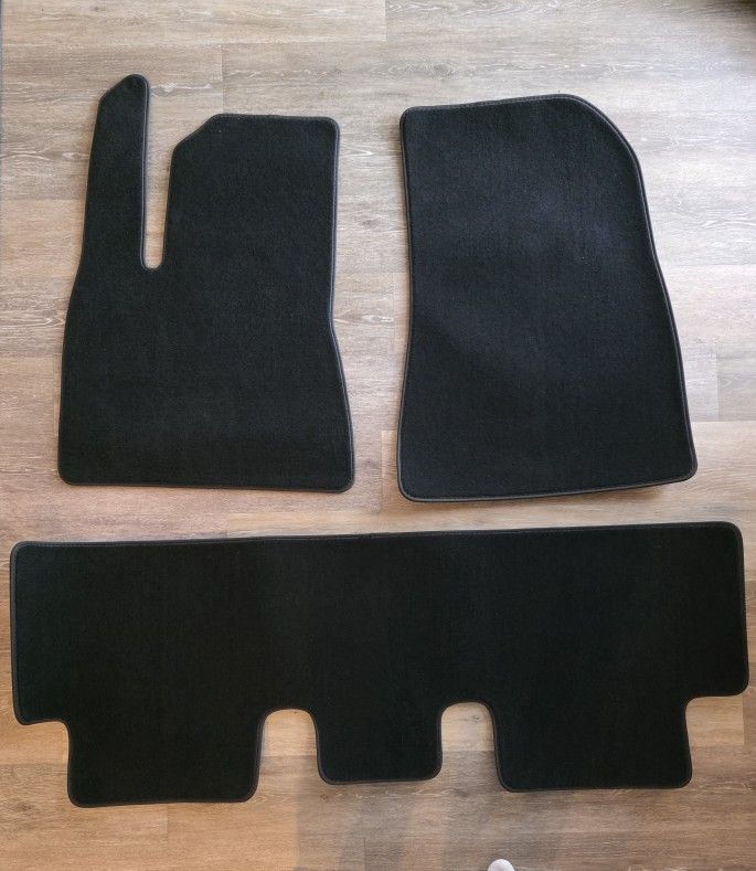 Tesla Model 3 (2024+) Carpet Floor Mats