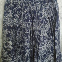 Tommy Bahama Size 4 women's Skirt Knee-length
