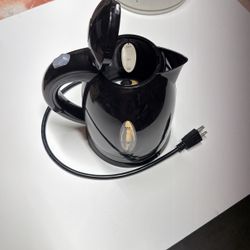 OVENTE 1.7L ELECTRIC KETTLE WITH 1100W FAST BOILING WATER BLACK BEST FOR COFFEE TEA BOIL DRY PROTECTION