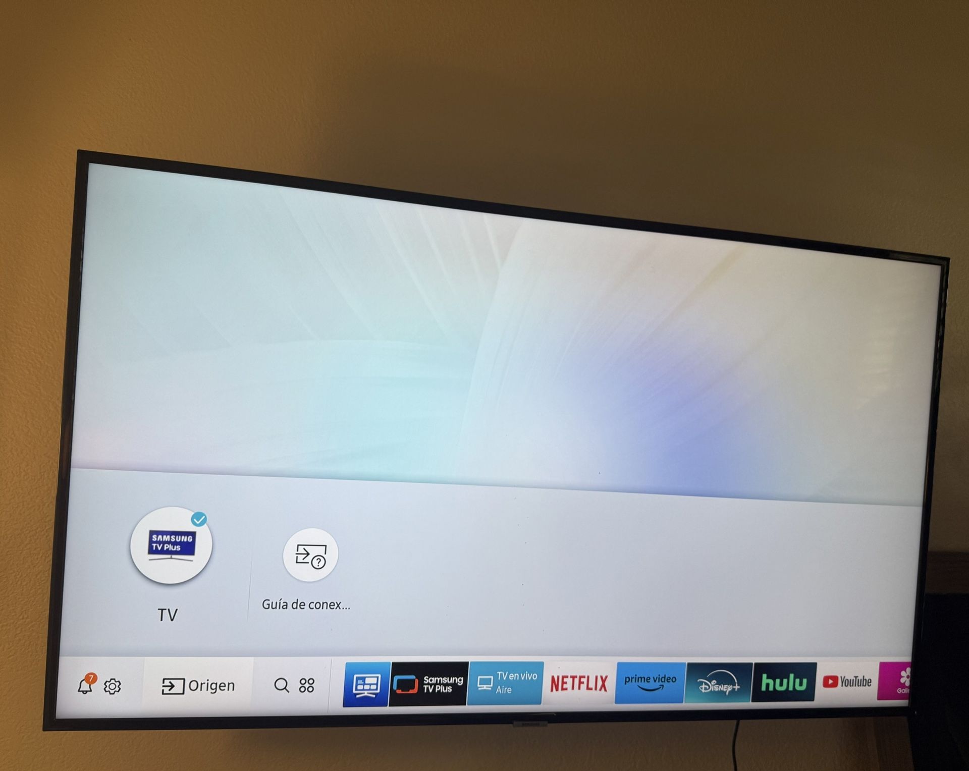 Samsung 65” Smart Tv