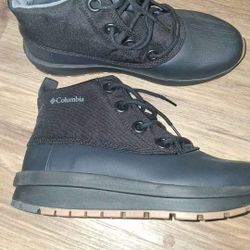 Columbia Women's 9 Short Boot 