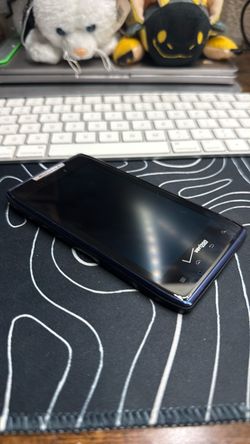 Motorola Android phone Droid XT912M