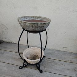 Plant Stand With Pots