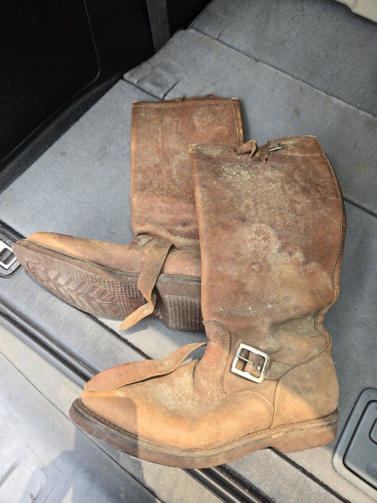 Original Chippewa Leather Boots