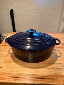 Le Creuset oval Dutch oven