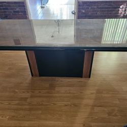 China Cabinet And Table 