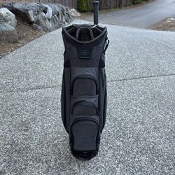 Ogio golf bag and umbrella