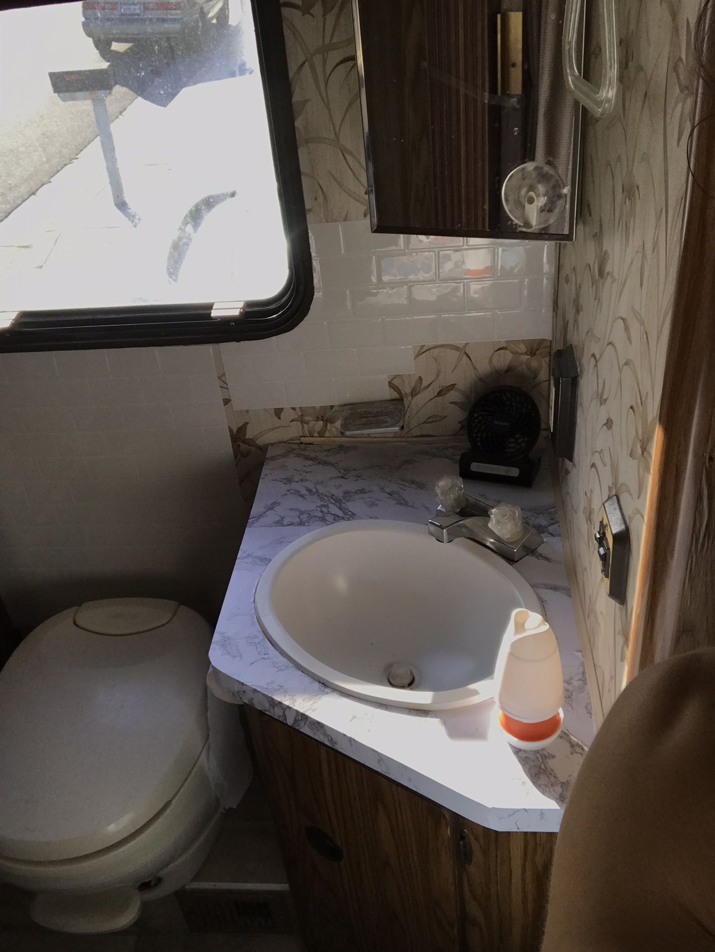 1984 SouthWind RV FOR SALE !!!! For only 6,000 for Sale in Huntington