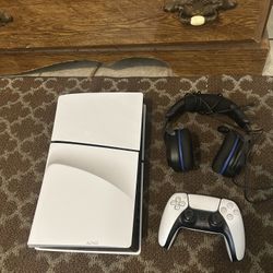 PS5 Slim Disc Console + Controller + Headset – Ready to Play