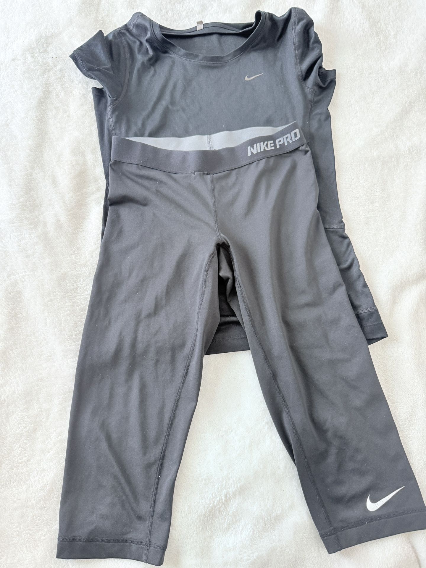 Nike Pro Workout Set