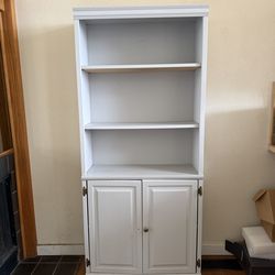 *FREE* Bookshelf