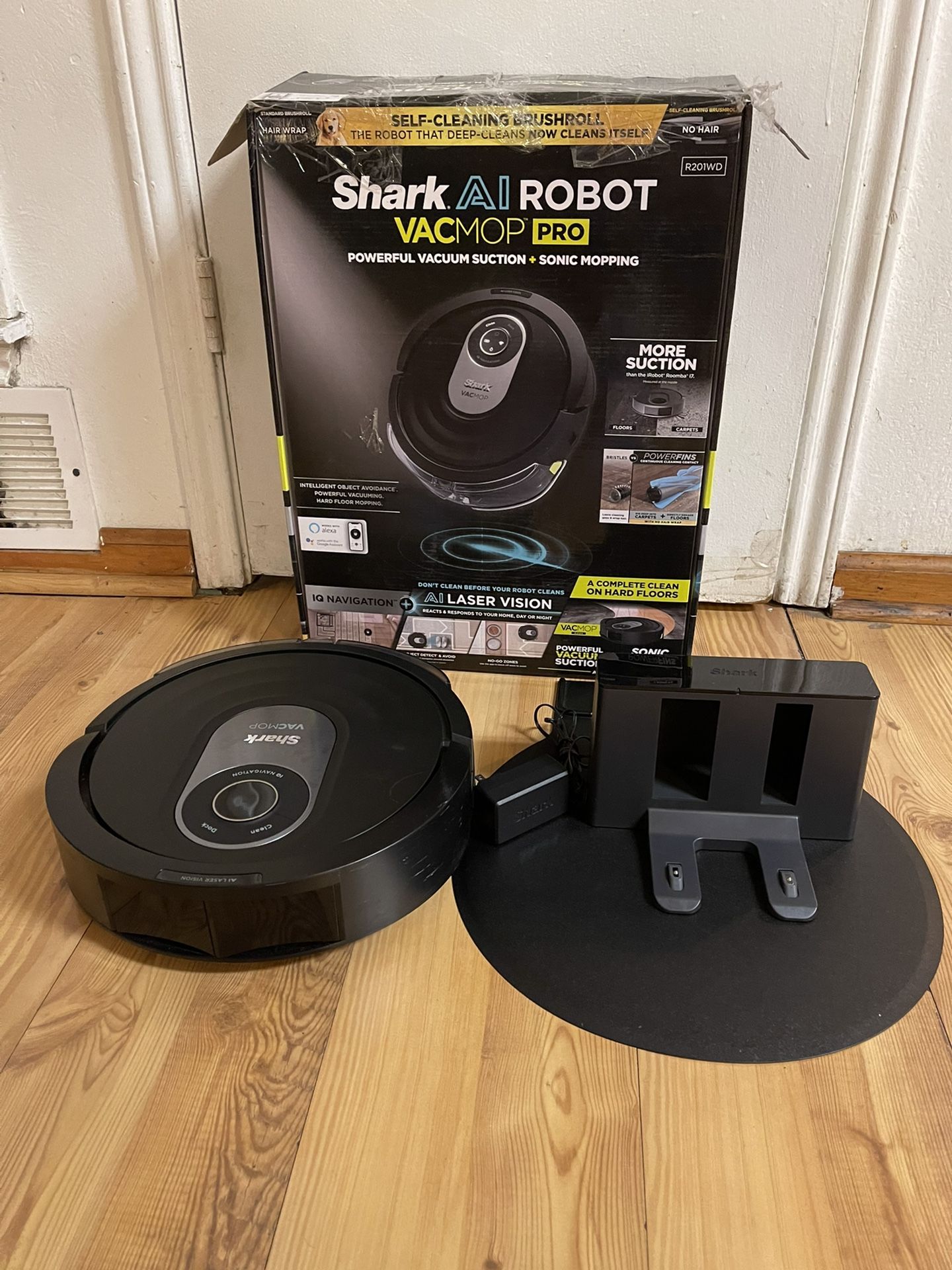 Shark AI Robot Vacmop Pro