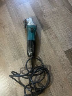 Makita GA4570 4-1/2" Angle Grinder