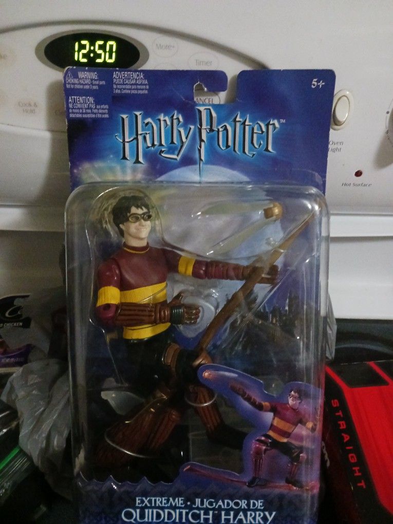 Harry Potter COLLECTIBLE FIGURINE 