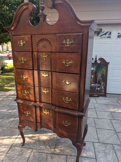 Vintage Solid Wood Highboy Chest of Drawers – Queen Anne Style Tall Dresser