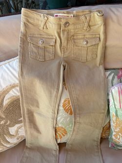 Size 7 Levi's Regular Rise Flare Jeans Size 7