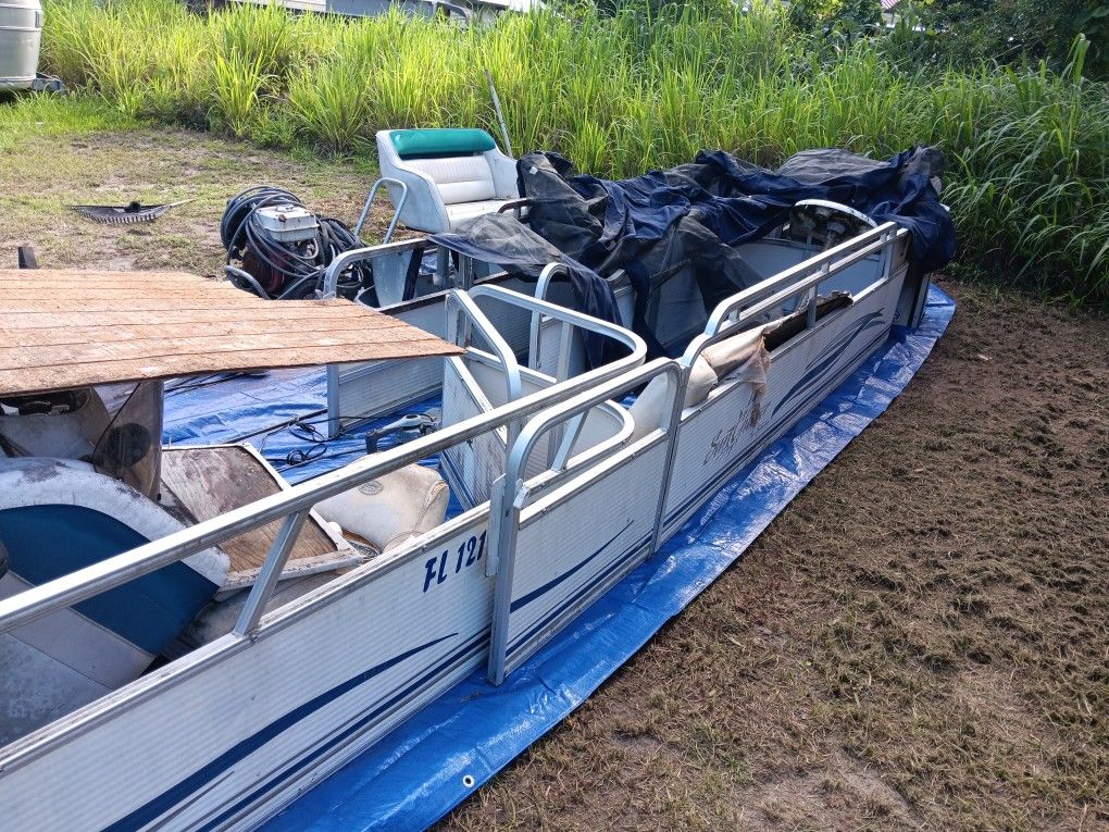 Pontoon Accessories