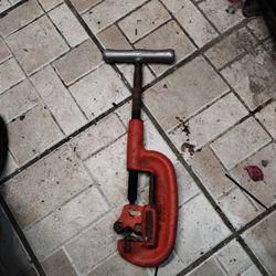 RIDGID pipe Cutter $40