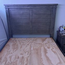 Wooden Queen Size Bed Frame 