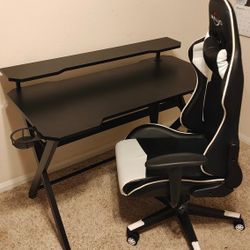 Reclining Gaming Chair And  Desk