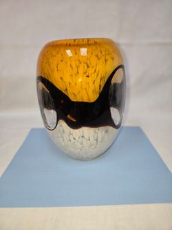Vase, hand-blown