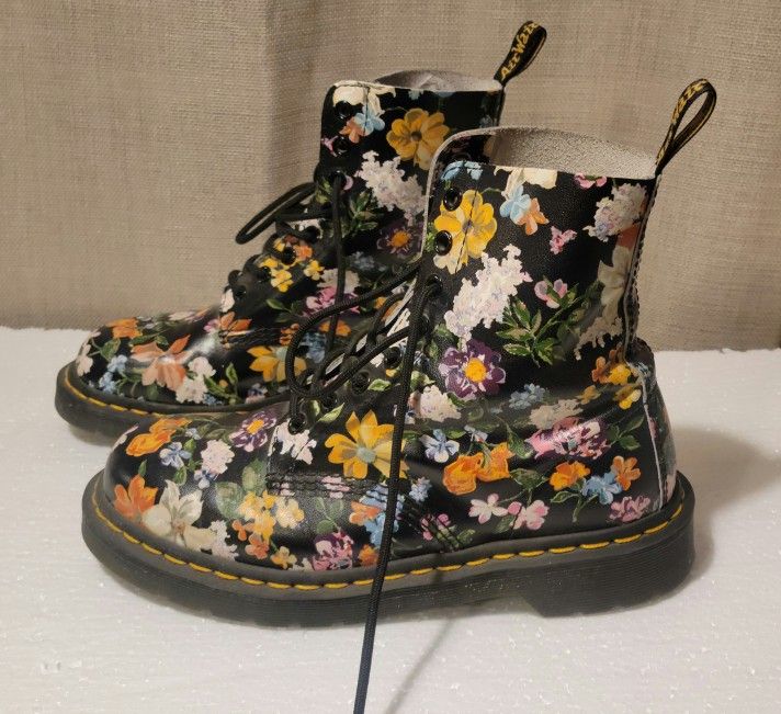 Martens 1460 Pascal DF Darcy Floral Boots Women's Size GREAT