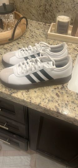 Shoes Size 7