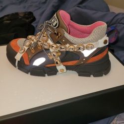 Gucci Flashtrek