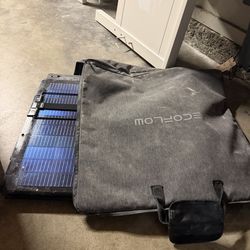 An EcoFlow solar panel—but it's damaged.