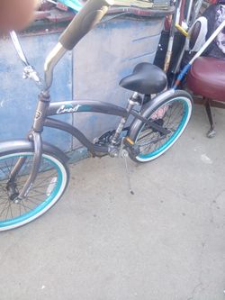 Clean 20 inch beach cruiser model kent ...It also has clean baby blue rims can easily be transformed into a Lowrider