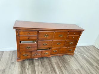 Dresser