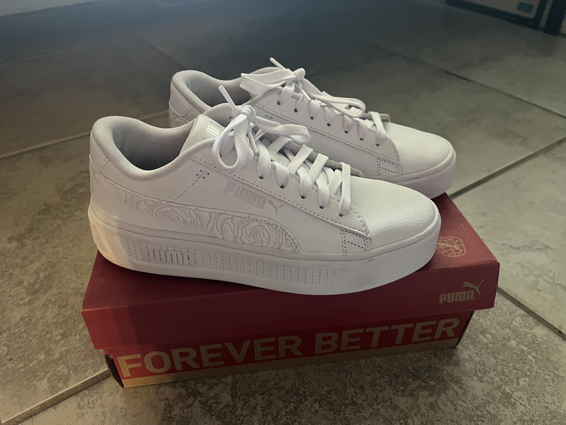 PUMA size 5 women 