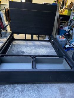 Full size bedframe with footboard