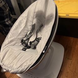4MOMS Mamaroo Swing 