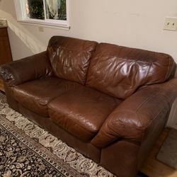 Brown leather Sofa/couch