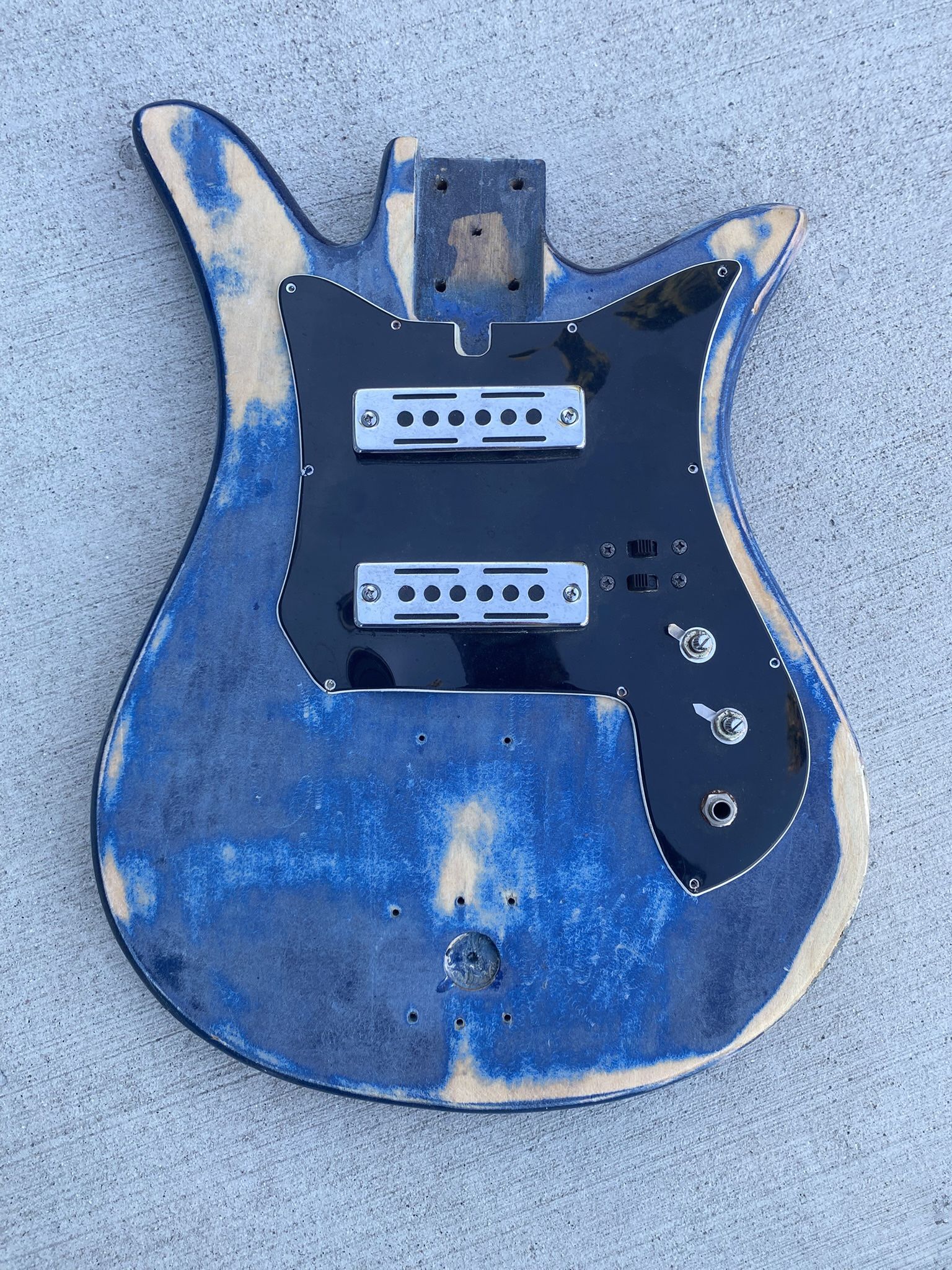 Lot of Guitar Parts And Stuff