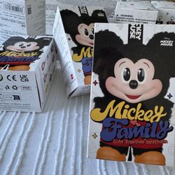 Mickey Friends Keychain