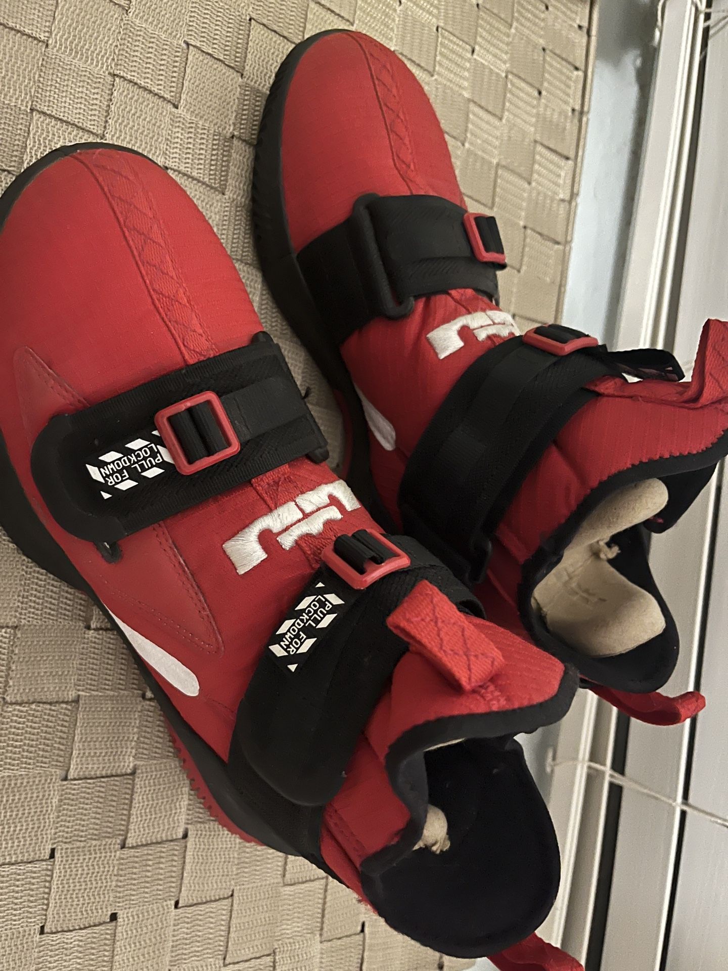 Nike LeBron Soldier 13