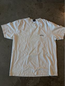 Men’s stussy large t shirt