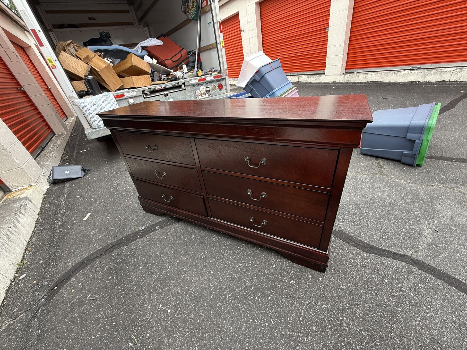 6 Drawer Wooden Dresser