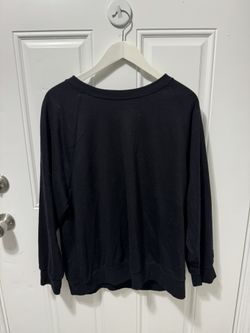 Old Navy Black Crew Neck Sweatshirt. Women’s Size Large.