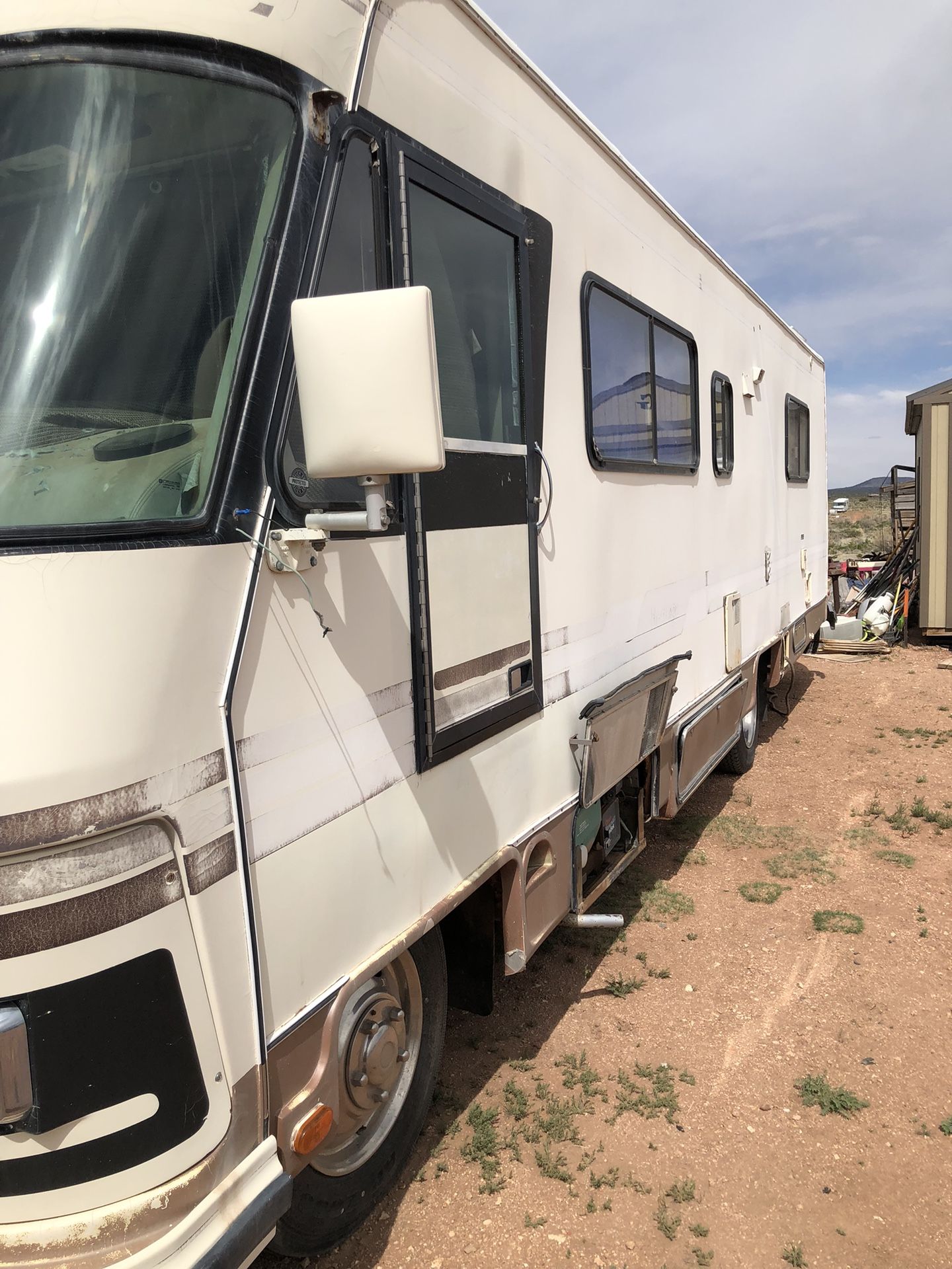 1986 Heritage Monarch Motorhome 29”